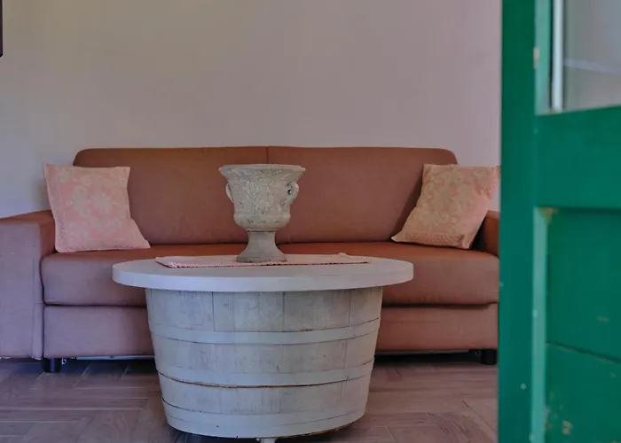 Tenute Murales Srls Готель