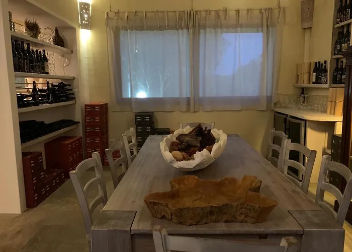 Готель Tenute Murales Srls Ольбія