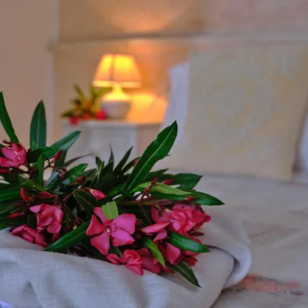 Hotel Tenute Murales Srls 2*