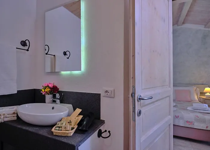 Tenute Murales Srls فندق أولبيا