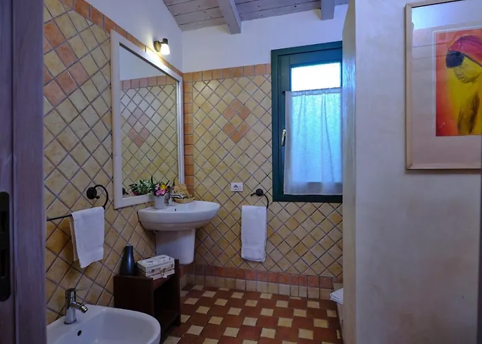 Tenute Murales Srls 2* أولبيا