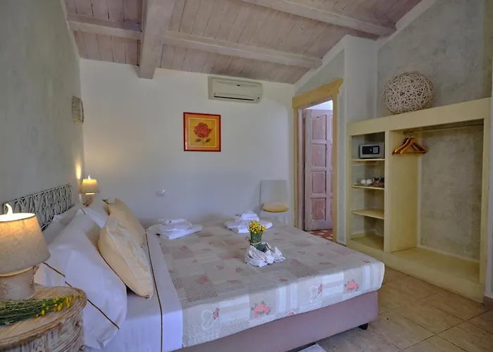 Hotel Tenute Murales Srls 2*