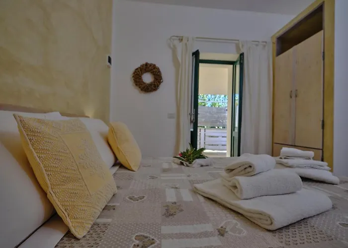 Hotel Tenute Murales Srls